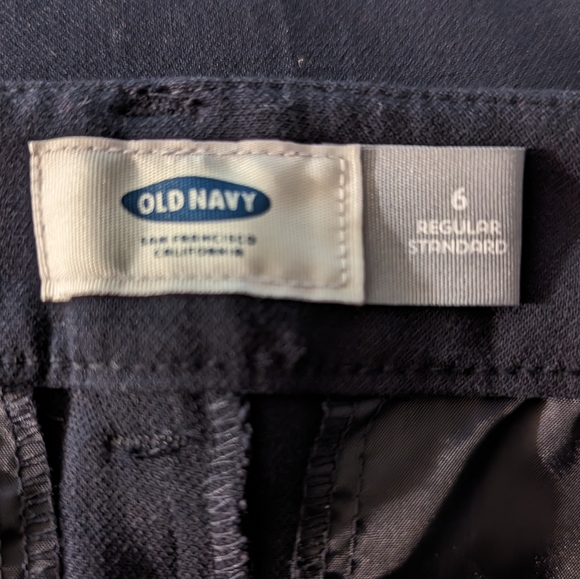 Old Navy Cropped Pants in Navy, Size Small - Picture 7 of 8
